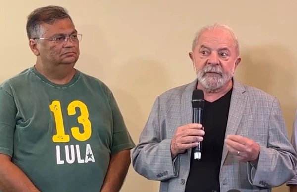 Ministro da Justiça de Lula acena a policiais, base de Jair Bolsonaro
