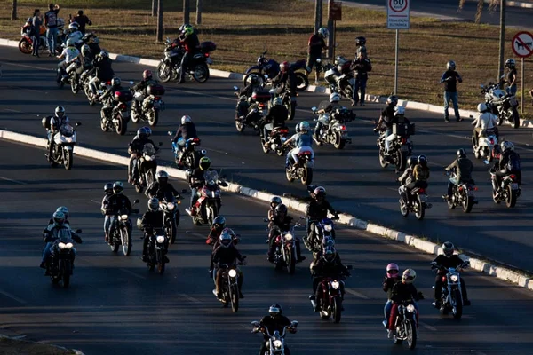 Passeio motociclístico muda trânsito na área central na sexta (11)