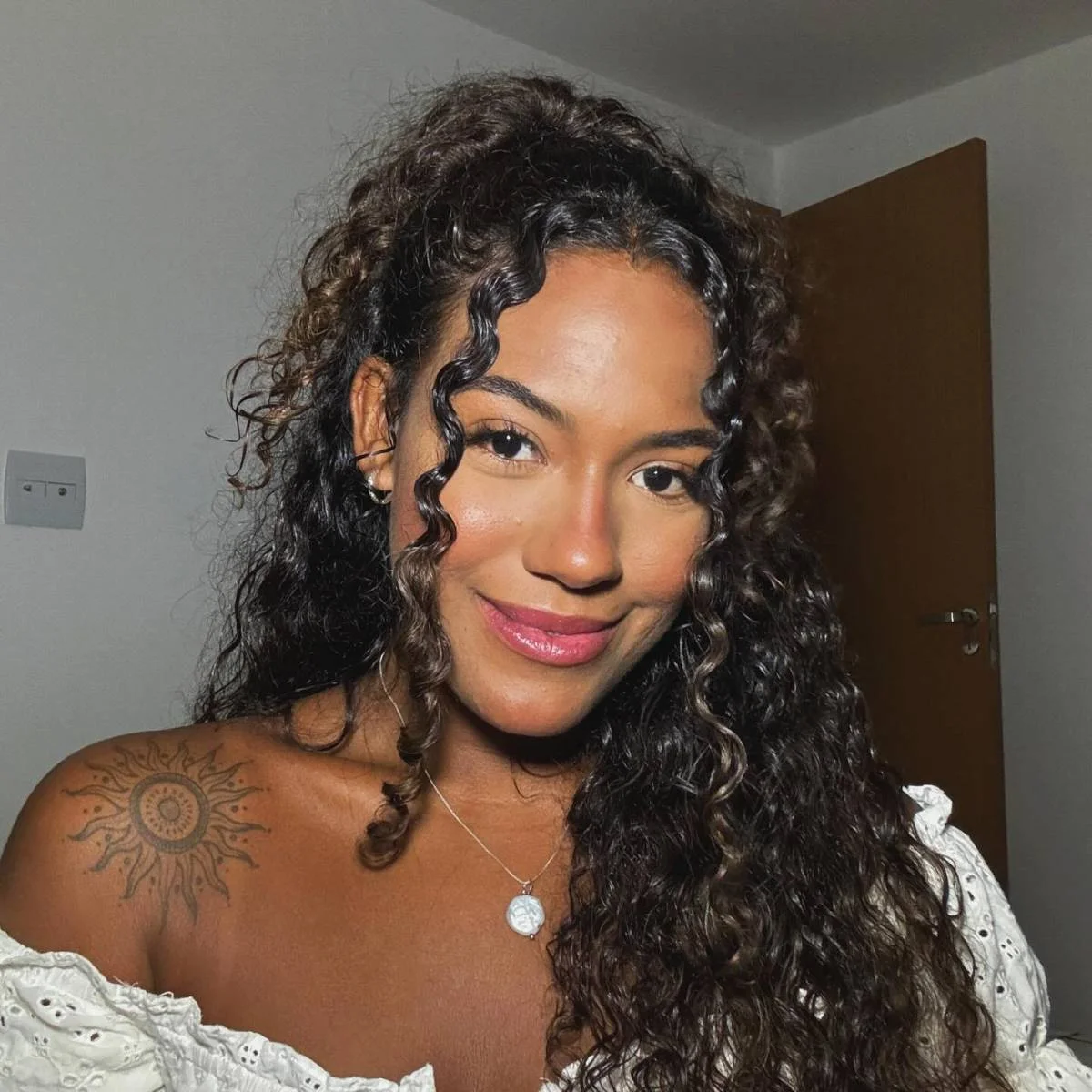 Hivana Mendes Hivana Mendes