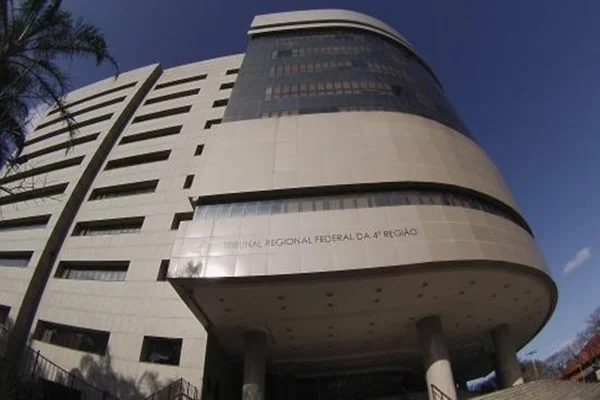 Deputados do PT vão se reunir com presidente do Tribunal da Lava Jato