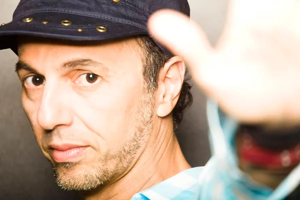 Zeca Baleiro se pronuncia após “bronca” em show: “Repelir a estupidez”