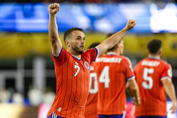 Foto colorida de McGinn, da Escócia - Metrópoles
