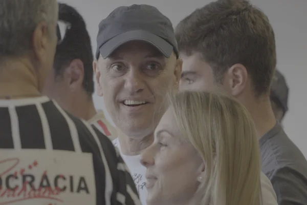 Ministros do STF vão à final da Supercopa entre Flamengo e Corinthians