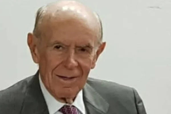 Morre, aos 93 anos, Carlos Murilo, primo de JK e pioneiro de Brasília