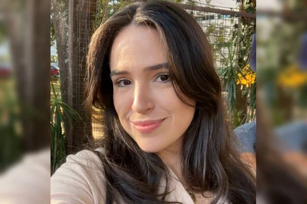 Jornalista que morreu após queda de skate será enterrada nesta quarta