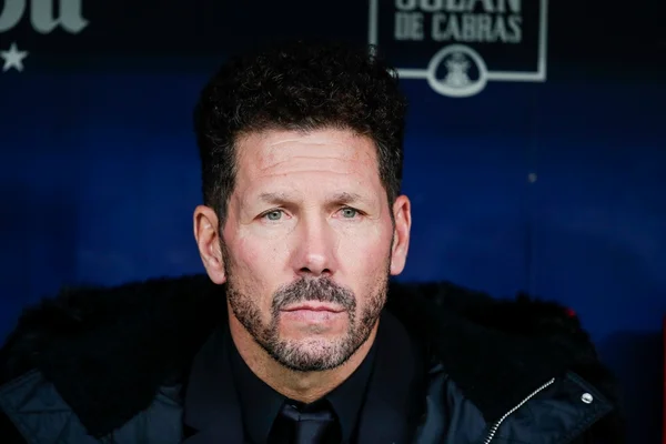 Jornal coloca Simeone no radar do PSG para a próxima temporada