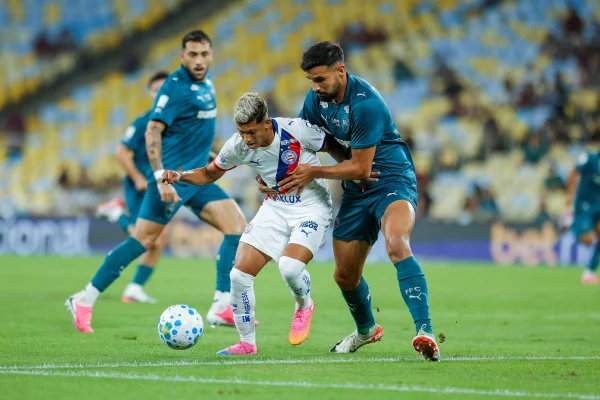 No Maracanã, o Fluminense recebeu o Bahia