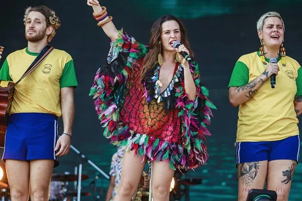Francisco El Hombre homenageia Ágatha, Marielle e Dilma no Rock in Rio