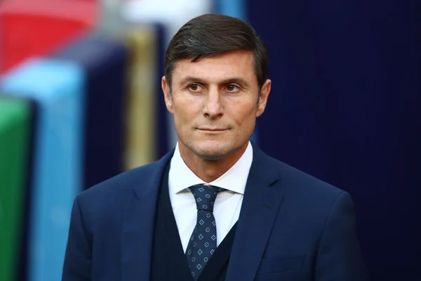 Ídolo argentino diz que Messi já está no mesmo nível de Maradona