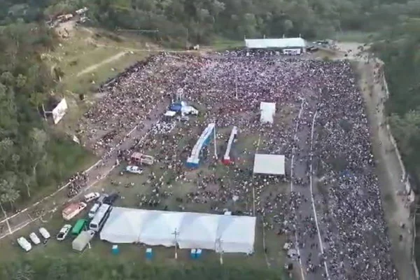 Imagens aéreas no Morro da Capelinha - Metrópoles
