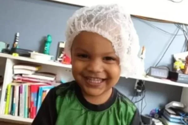 Doadores procuram hemocentro para ajudar menino picado por escorpião