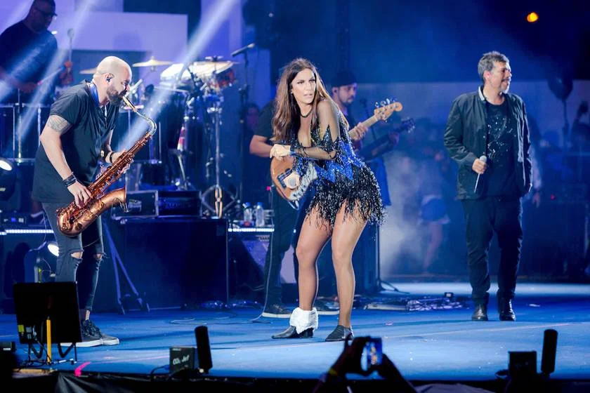 Ivete Sangalo e Wesley Safadão quase se beijam no clipe de “À Vontade” - imagem 9 Ivete Sangalo e Wesley Safadão quase se beijam no clipe de “À Vontade” - imagem 9