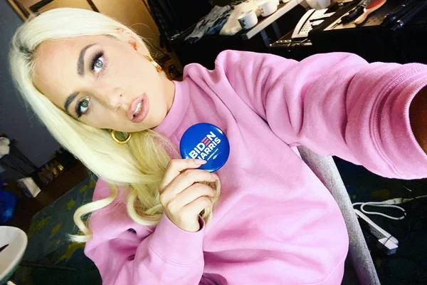 Lady Gaga em foto de apoio a Joe Biden