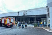 Três pessoas ficam feridas após explosões em boxes de rodoviária no GO - imagem 2 Três pessoas ficam feridas após explosões em boxes de rodoviária no GO - imagem 2