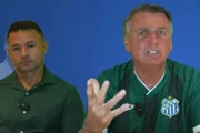 Flávio tenta reproduzir na campanha presidencial o modelo de transmissões ao vivo popularizado pelo pai Flávio tenta reproduzir na campanha presidencial o modelo de transmissões ao vivo popularizado pelo pai