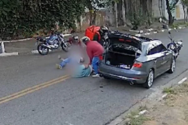 Dois irmãos são obrigados a deitar na rua durante assalto em Osasco - Metrópoles