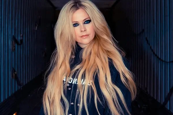 Avril Lavigne é uma das atrações do The Town - Metrópoles