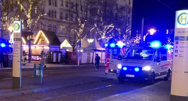 Imagem colorida mostra atropelamento na Alemanha - Metrópoles