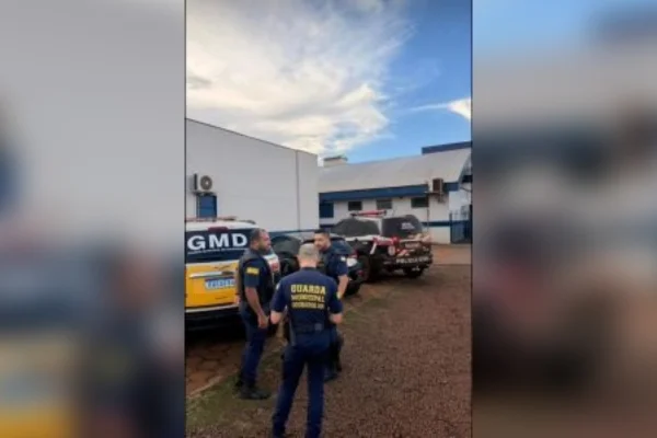 Bebê agredido por mãe e padrasto teve lesão ocular e fraturou o fêmur