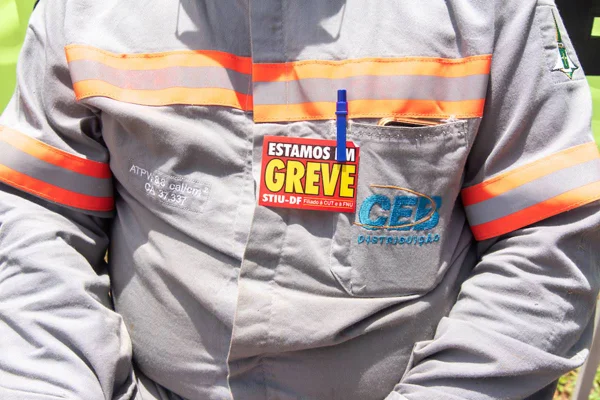 Empregados da CEB decidem acabar greve