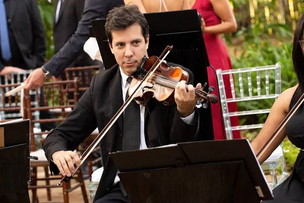 Especialistas ensinam como escolher trilha sonora para o seu casamento