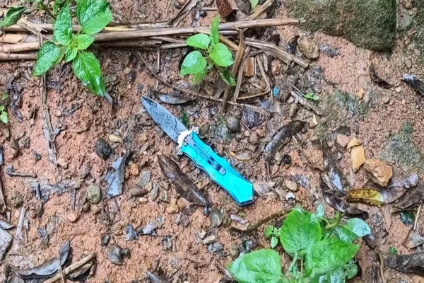 Mulher morta ao negar beijo levou 15 facadas na frente do filho em MG