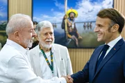 Lula e Macron tiveram uma reunião em Belém
Lula e Macron tiveram uma reunião em Belém