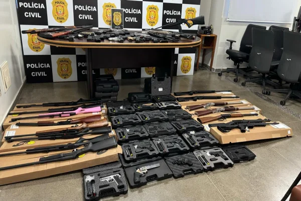 Furto fake de arsenal: mentor tem passagens por homicídio e roubos