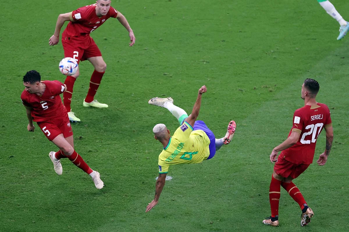 Richarlison, do Brasil, marca o segundo gol de sua equipe durante a partida do Grupo G da Copa do Mundo da FIFA Qatar 2022 entre Brasil e Sérvia no Lusail Stadium em 24 de novembro de 2022 na cidade de Lusail, Qatar Richarlison, do Brasil, marca o segundo gol de sua equipe durante a partida do Grupo G da Copa do Mundo da FIFA Qatar 2022 entre Brasil e Sérvia no Lusail Stadium em 24 de novembro de 2022 na cidade de Lusail, Qatar