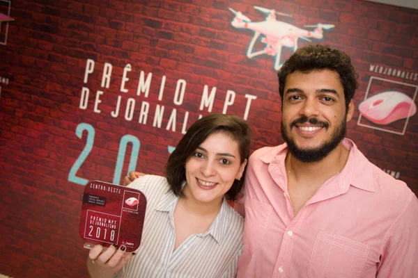 Metrópoles recebe o Prêmio MPT de Jornalismo 2018