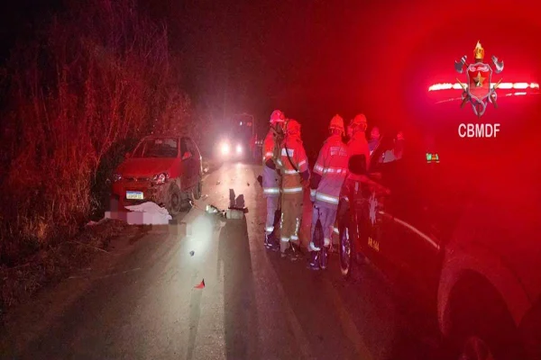 Morte de cavaleiro e motociclista no DF expõe falta de luz em estrada