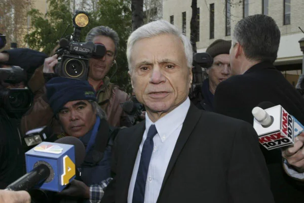 Ator Robert Blake, de A Sangue Frio, morre aos 89 anos