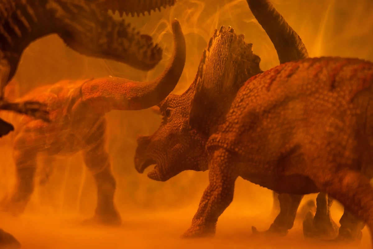 Asteroide que matou os dinossauros causou tempestades de fogo letais