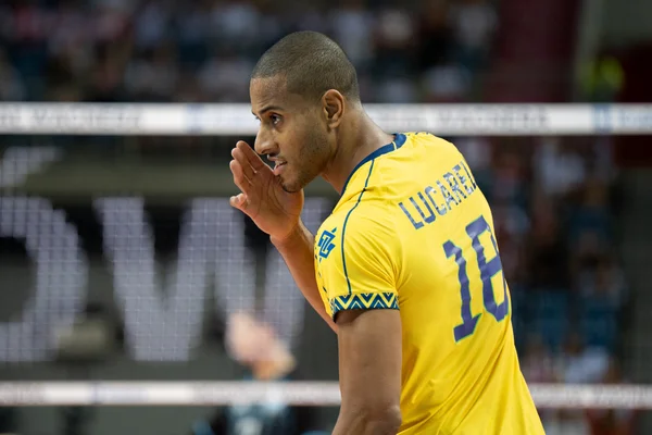 Foto colorida de Lucarelli, da Seleção de Vôlei - Metrópoles