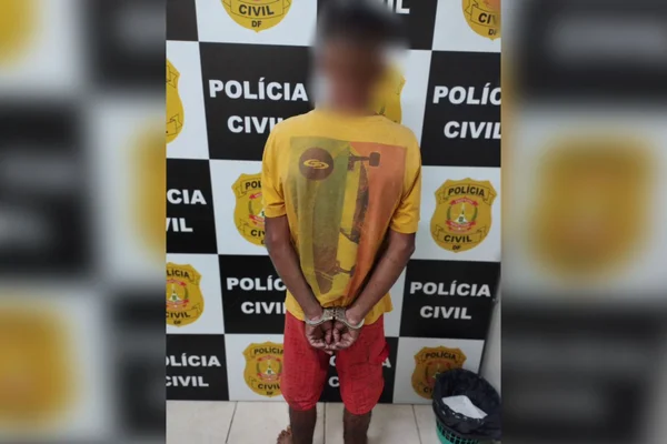 Homem invade casa e estupra ex-mulher na frente da filha no DF