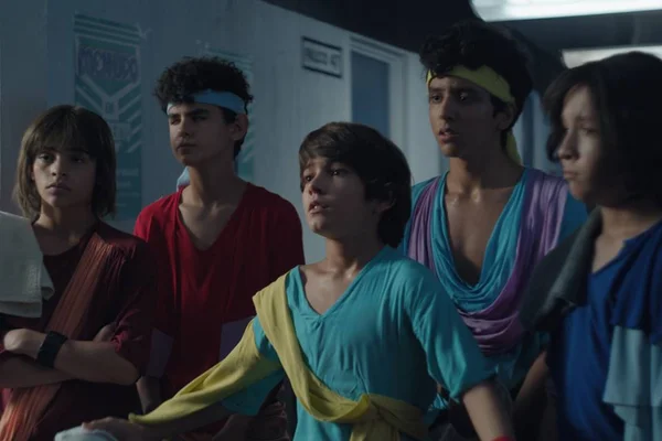 História das boy bands é contada em série sobre a criação do Menudo