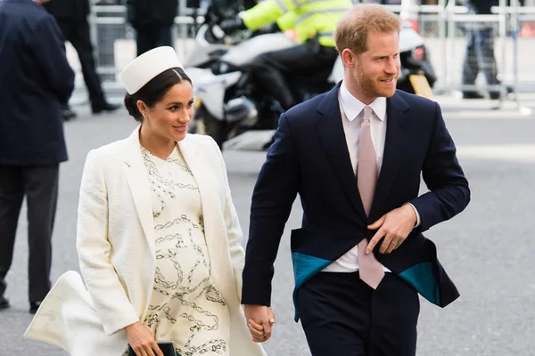 Chegada real! Nasce o primeiro filho de Meghan Markle e príncipe Harry