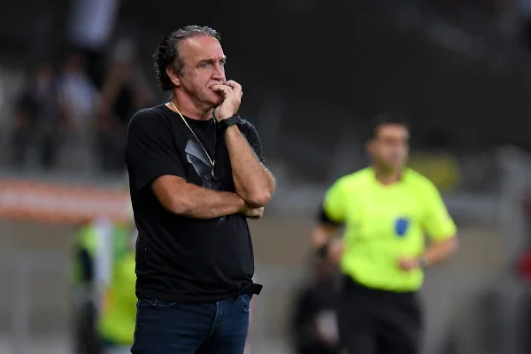 Athletico-PR acerta a contratação de Cuca como novo treinador