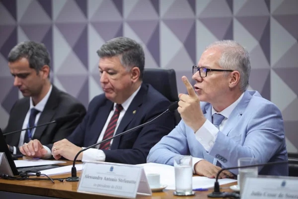 Ex-presidente do INSS Instituto Nacional do Seguro Social Alessandro Stefanutto é ouvido pela CPMI que apura fraudes nos descontos previdenciários do órgão Metropoles