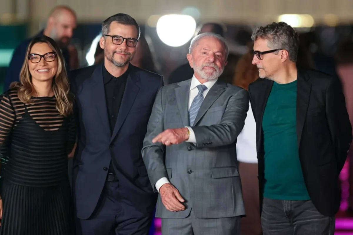 Lula, Janja, Wagner Moura e Kleber Mendonça Filho Lula, Janja, Wagner Moura e Kleber Mendonça Filho