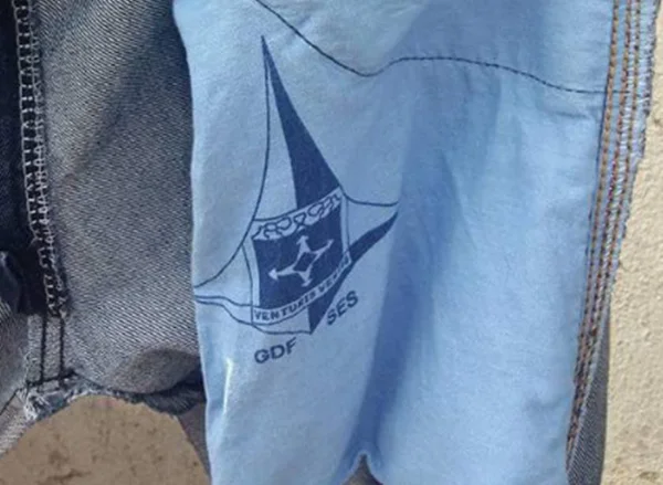 Peças de roupa de hospitais do DF viram forro de calça jeans