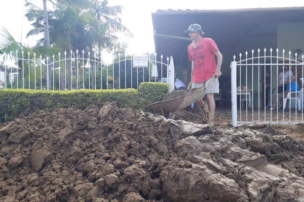 “Foi coisa de 10 minutos”: vítimas das chuvas em SC relatam tragédia