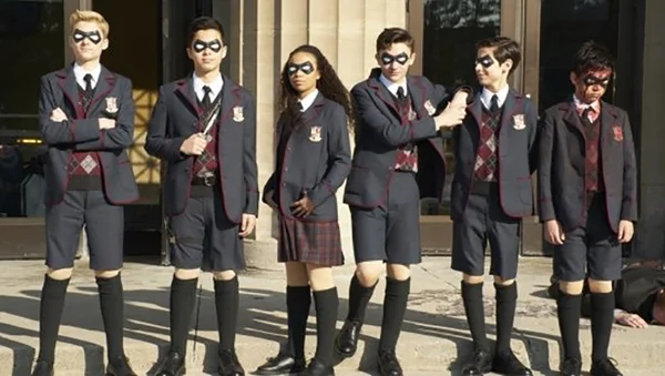 Por que Umbrella Academy é melhor que Titãs?