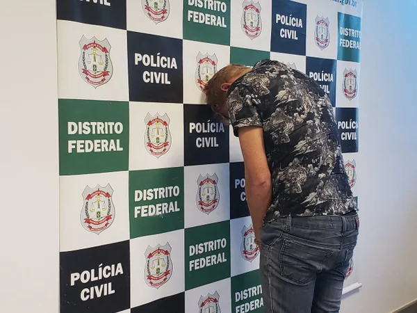 Grupo que jogou carro contra policiais é acusado de 4 roubos no DF