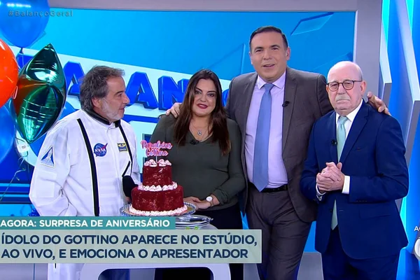 Reinaldo Gottino recebe visita de Nasi, vocalista do Ira!, no Balanço Geral
