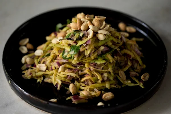 Salada de manga verde: aprenda receita refrescante e picante