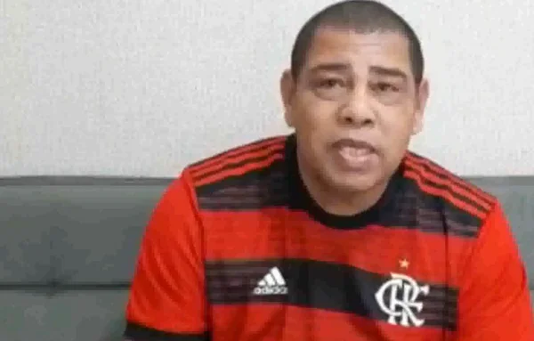 Ortomantino Nascimento, trabalhador que encontrou carga de roupas de R$ 5 mil e devolveu