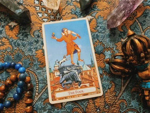 Previsões do tarô para novembro de 2021: o que as cartas revelam
