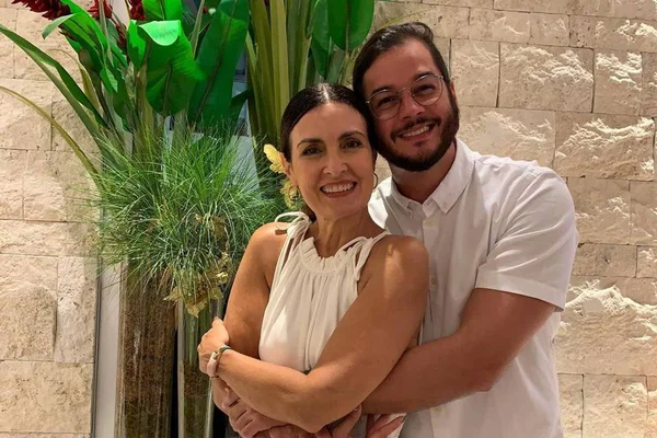 Túlio Gadelha desabafa sobre rumores de crise com Fátima Bernardes