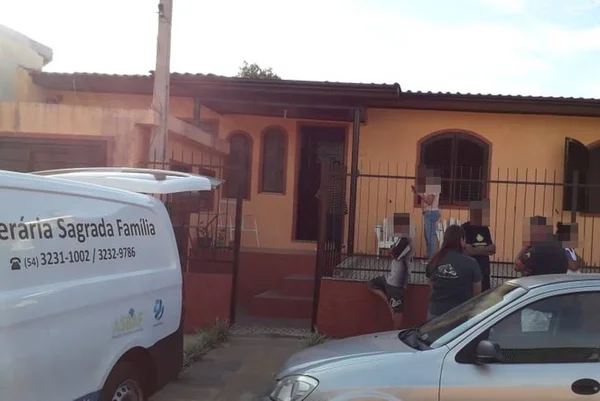 Feminicídio: homem mata ex-mulher e tenta o suicídio